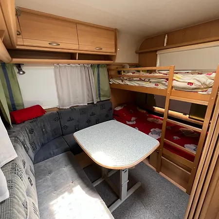 Луксозна Каравана На Плажа Campsite